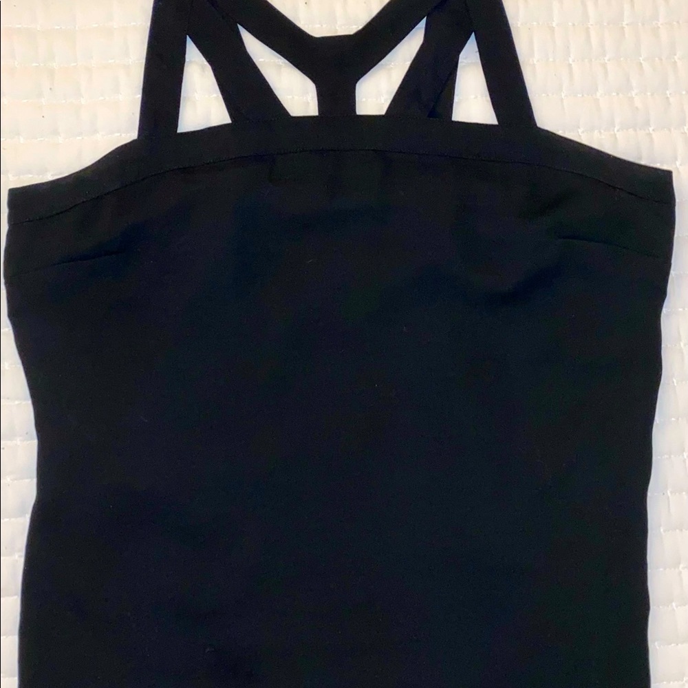 Size 6 (M) Banana Republic dress top w/ unique chest design. Zip up side.